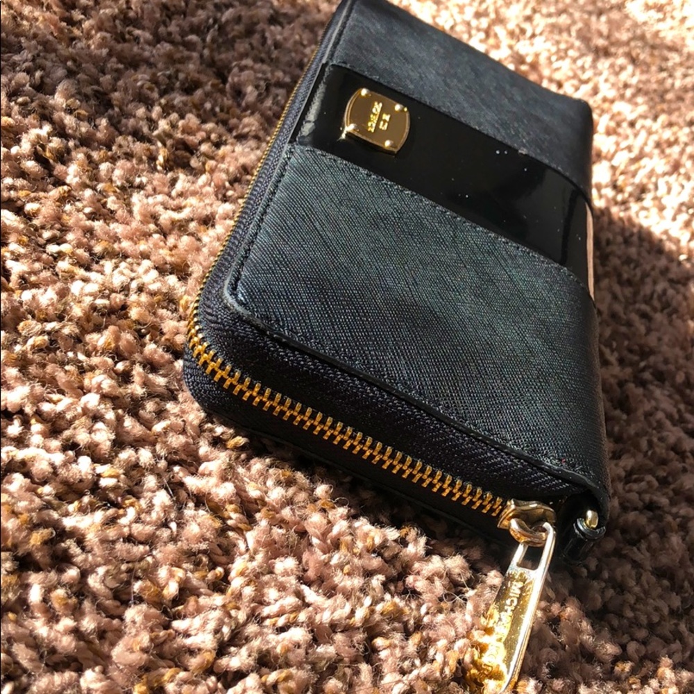 Wallet - Picture 3 of 4